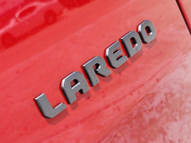 2026 Jeep Cherokee Laredo 4x4