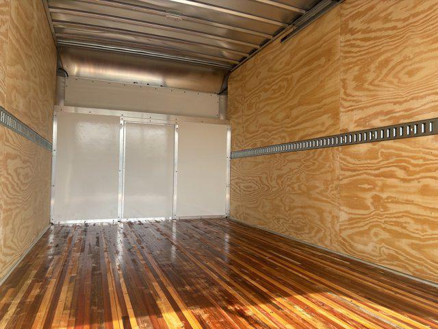 2027 Ford E-Series Cutaway Box Dry Freight