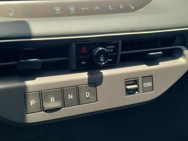 2026 Nissan LEAF PLATINUM+