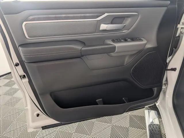 2022 Ram 1500 Big Horn Crew Cab 4x4 5'7" Box