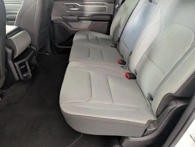 2022 Ram 1500 Big Horn Crew Cab 4x4 5'7" Box