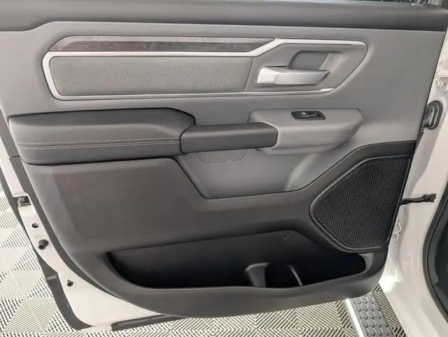 2022 Ram 1500 Big Horn Crew Cab 4x4 5'7" Box