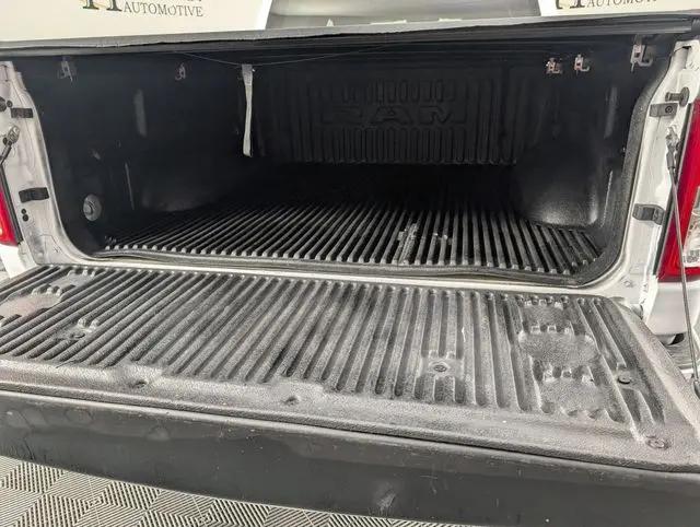 2022 Ram 1500 Big Horn Crew Cab 4x4 5'7" Box