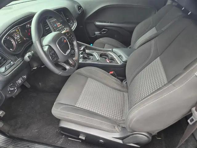 2022 Dodge Challenger SXT