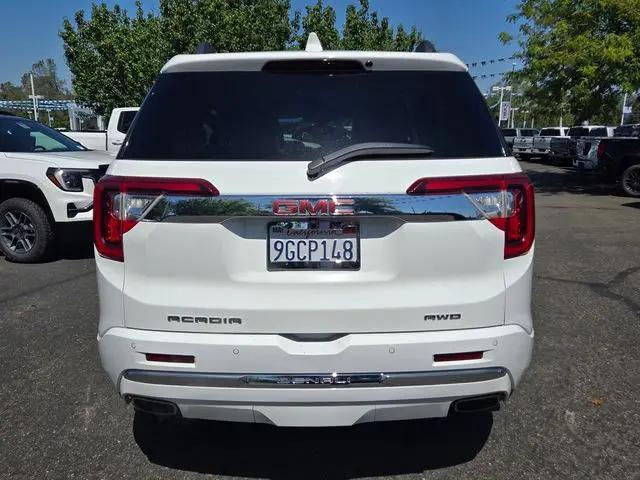 2023 GMC Acadia AWD Denali