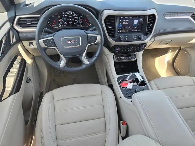 2023 GMC Acadia AWD Denali