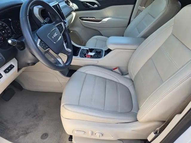 2023 GMC Acadia AWD Denali
