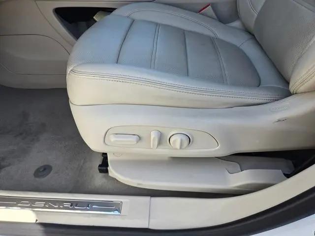 2023 GMC Acadia AWD Denali