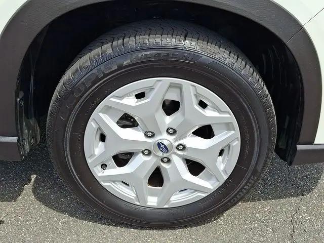 2023 Subaru Forester Base