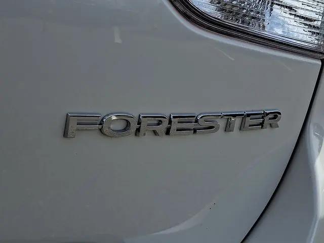2023 Subaru Forester Base
