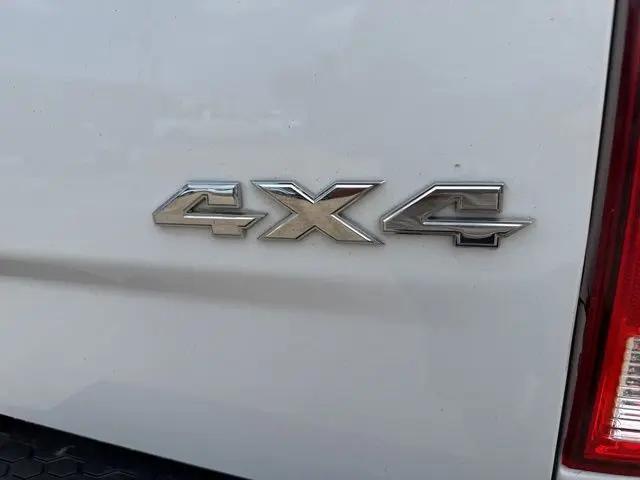 2018 Ram 1500 Big Horn Crew Cab 4x4 5'7" Box
