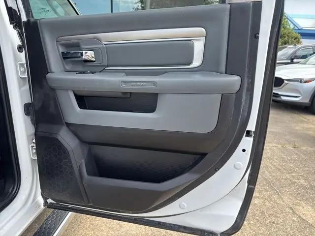 2018 Ram 1500 Big Horn Crew Cab 4x4 5'7" Box