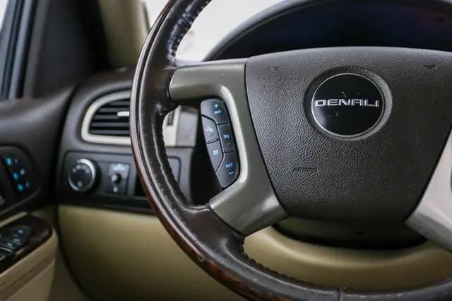 2011 GMC Yukon XL Denali