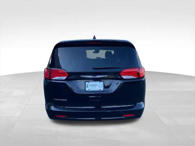 2024 Chrysler Voyager LX