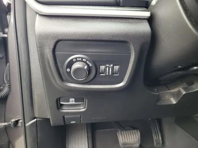 2023 Jeep Grand Cherokee L Laredo 4x4