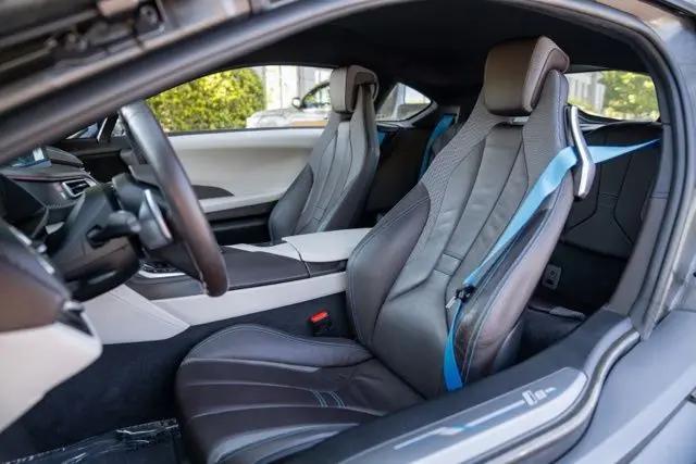 2020 BMW i8 Coupe