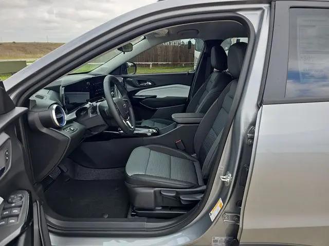 2026 Chevrolet Trax FWD LT