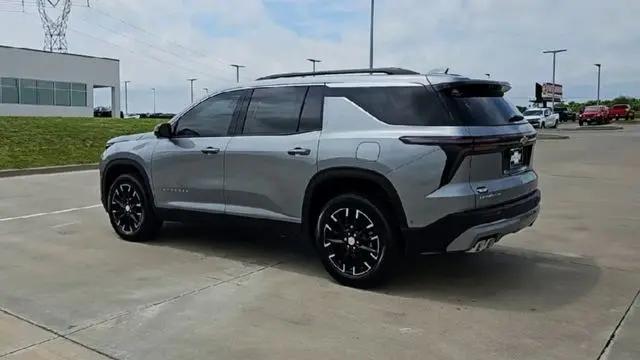 2026 Chevrolet Traverse FWD LT