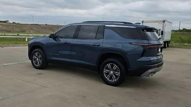 2026 Chevrolet Traverse FWD LT