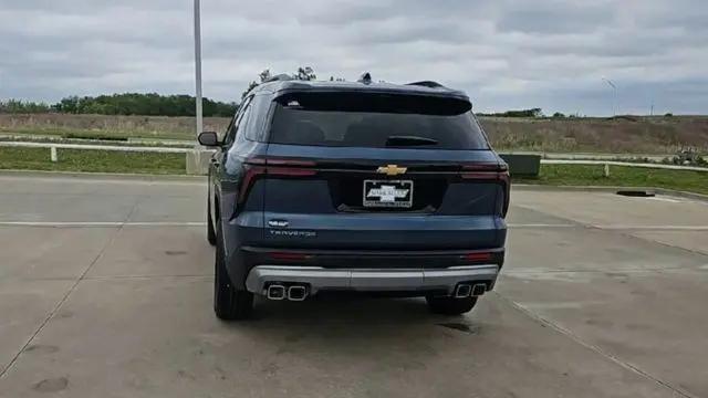 2026 Chevrolet Traverse FWD LT