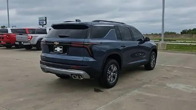 2026 Chevrolet Traverse FWD LT