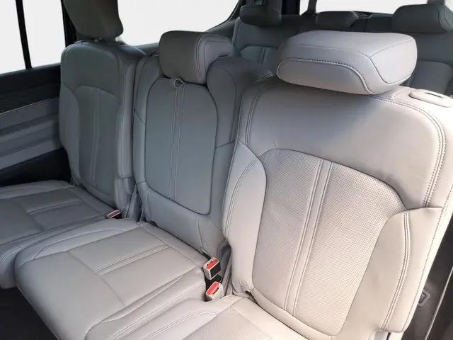 2022 Jeep Wagoneer Series III 4x4