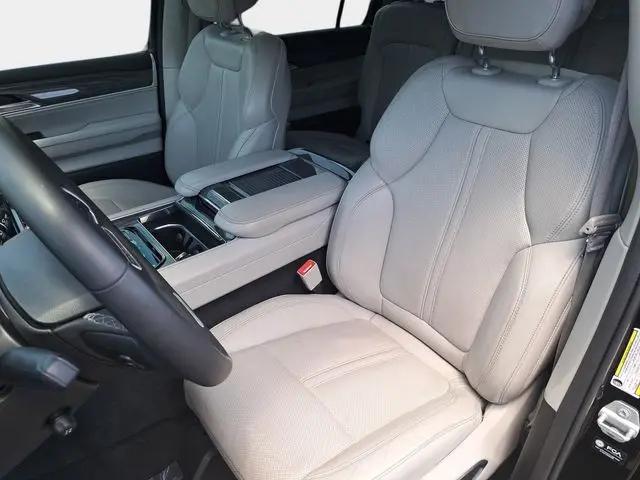 2022 Jeep Wagoneer Series III 4x4