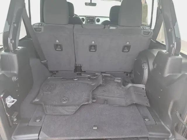 2021 Jeep Wrangler Islander 4x4