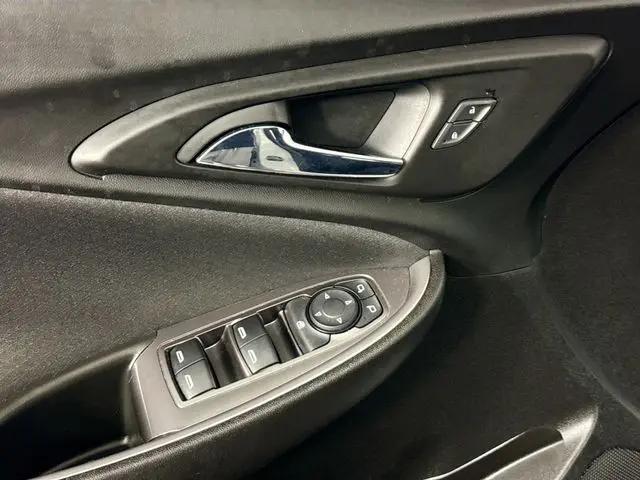 2022 Chevrolet Malibu FWD LS