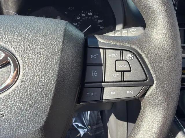 2026 Toyota Sienna LE