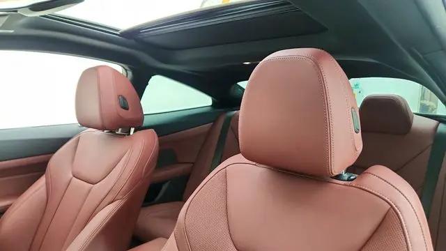 2026 BMW M4 M440i