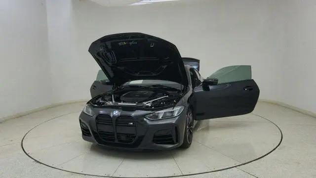 2026 BMW M4 M440i