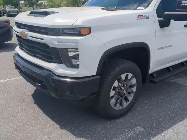 2026 Chevrolet Silverado 2500HD Crew Cab, Standard Bed, WT, 4WD