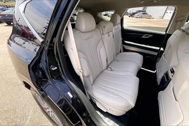 2025 Genesis GV80 2.5T Standard AWD