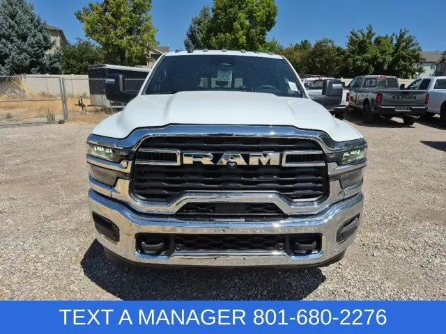 2026 Ram 3500 Tradesman Crew Cab 4x4 8 Box