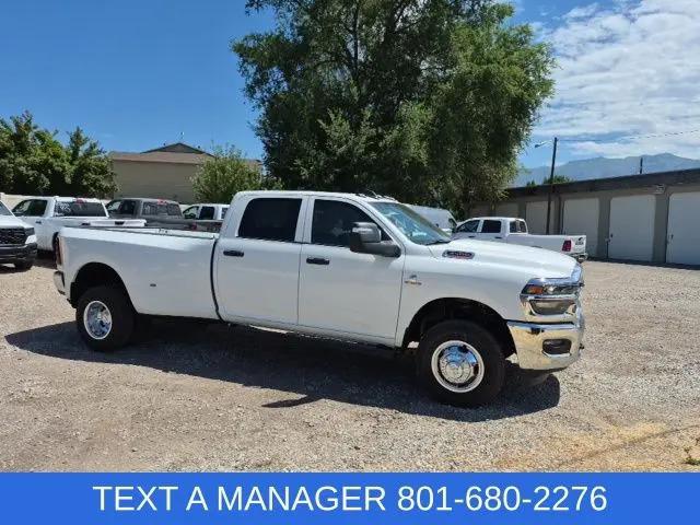 2026 Ram 3500 Tradesman Crew Cab 4x4 8 Box