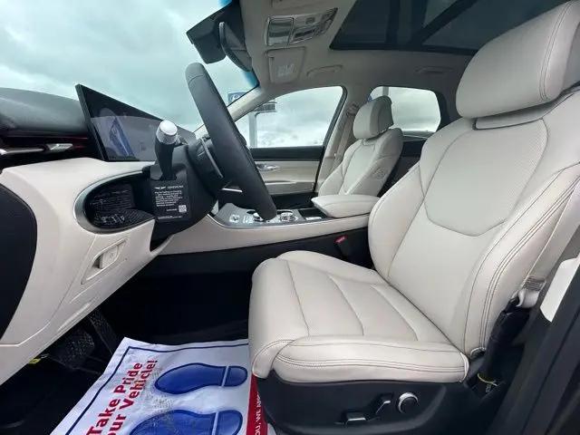 2026 Genesis GV70 2.5T Select