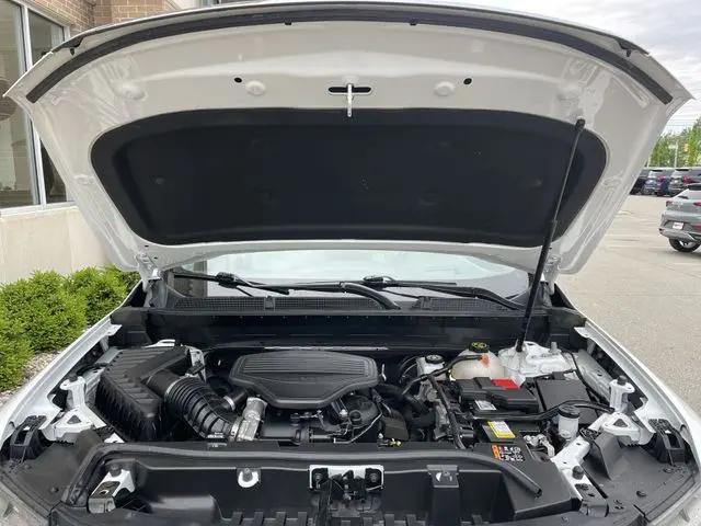 2023 GMC Acadia AWD SLT