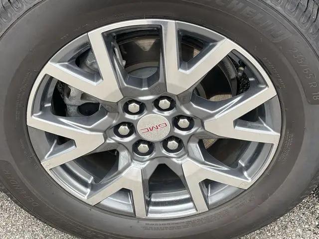 2023 GMC Acadia AWD SLT