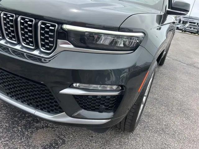 2023 Jeep Grand Cherokee Summit 4x4