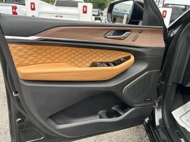 2023 Jeep Grand Cherokee Summit 4x4