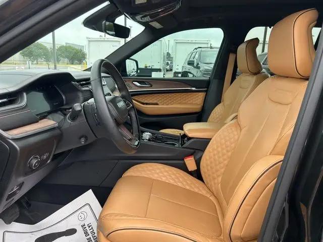 2023 Jeep Grand Cherokee Summit 4x4