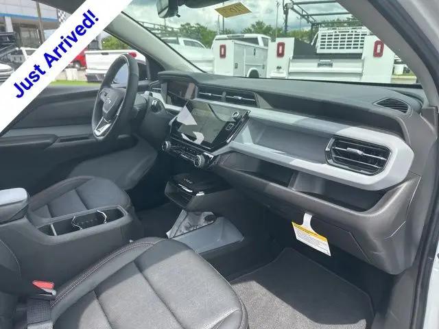 2027 Chevrolet Bolt RS FWD