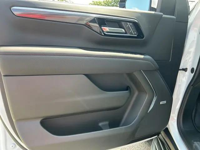 2026 Chevrolet Suburban RST, 4WD