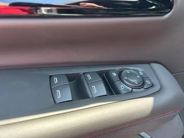 2026 Chevrolet Suburban RST, 4WD