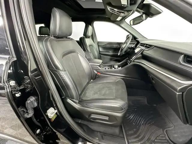 2024 Jeep Grand Cherokee L Altitude X 4x4