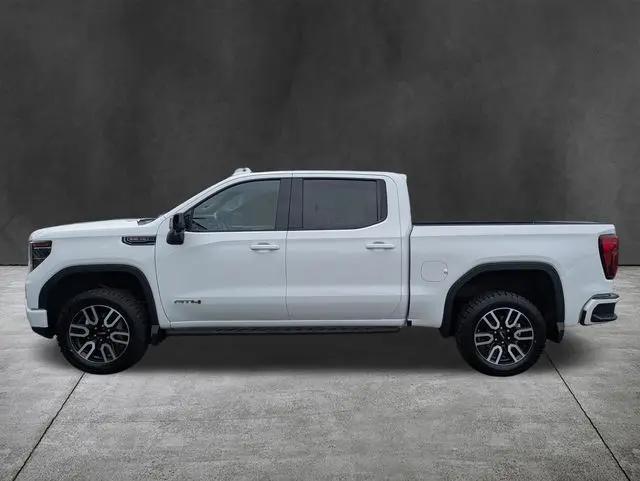 2024 GMC Sierra 1500 4WD Crew Cab Short Box AT4