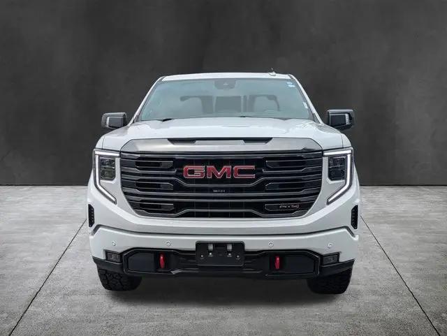 2024 GMC Sierra 1500 4WD Crew Cab Short Box AT4