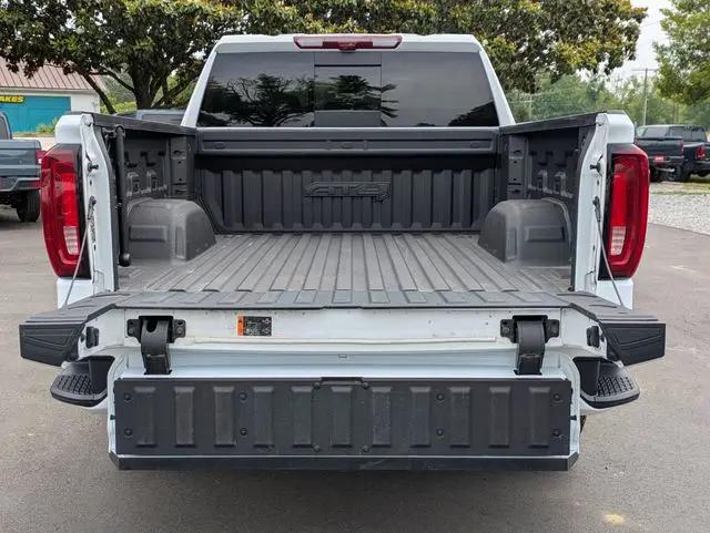 2024 GMC Sierra 1500 4WD Crew Cab Short Box AT4