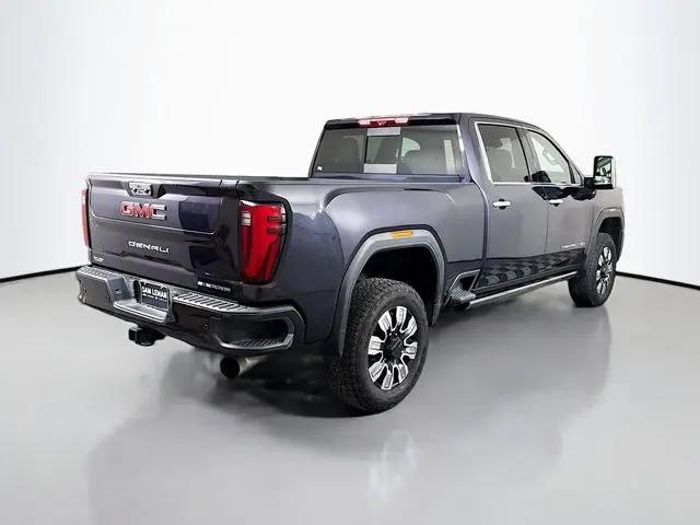 2024 GMC Sierra 2500HD 4WD Crew Cab Standard Bed Denali